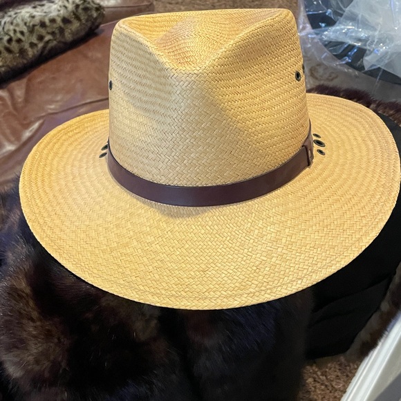 Colonel Littleton Men's Tan Panama Hat with Brown Band - Picture 4 of 9